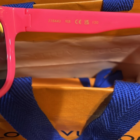 Brand New . Was just sitting in the box . - Picture 5 of 5